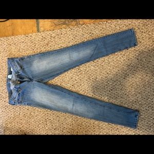 stretch denim skinny jeans